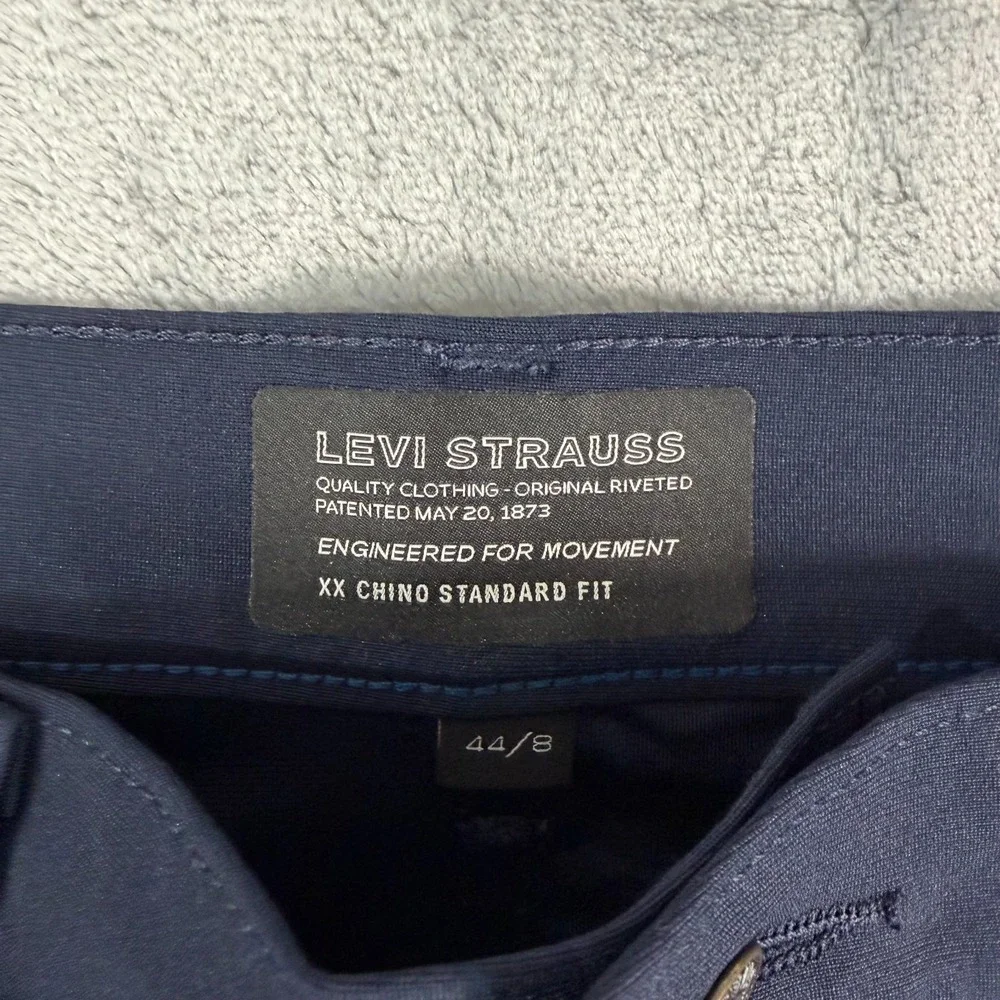 NEW LEVIS 'XX Chino Tech Shorts' Mens 44 Navy Blue Stretch Lightweight 8